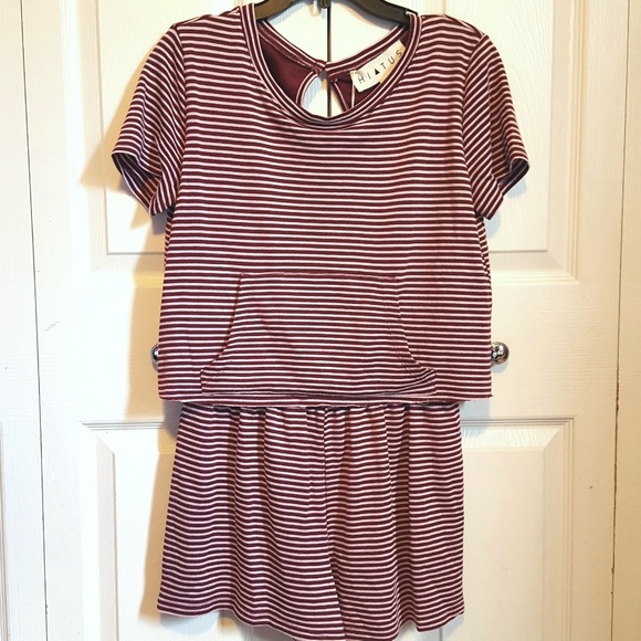 Hiatus Striped Romper With Kangaroo Pocket - Picture 2 of 7